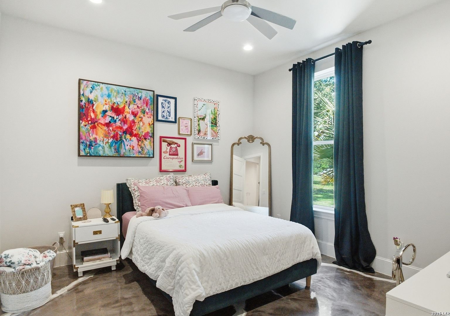 Secondary bedroom with bay windows